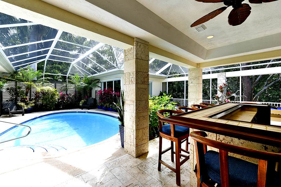 Pool Bar